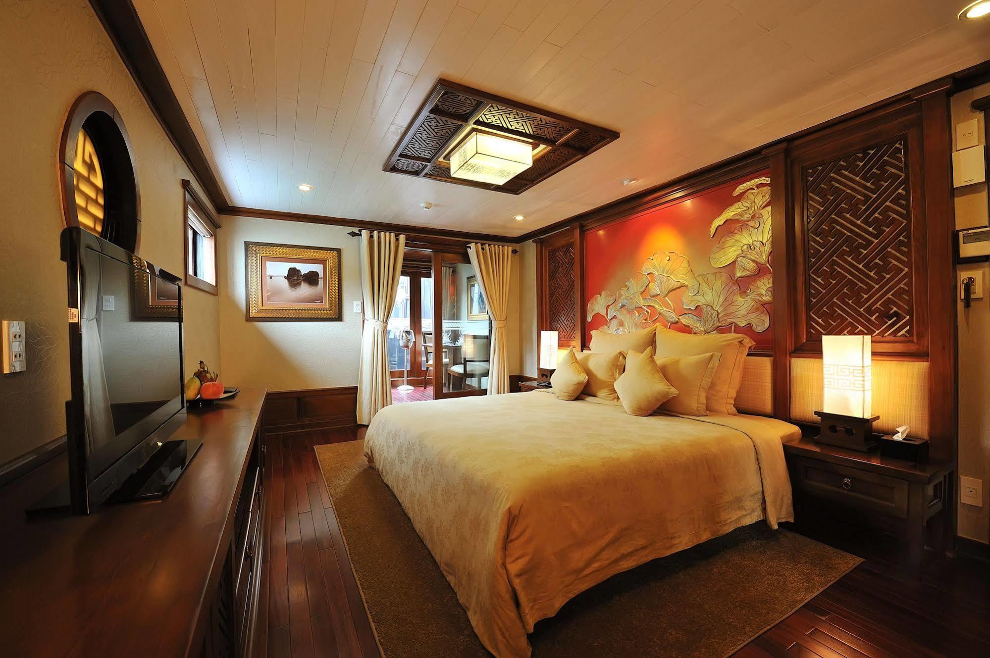 Paradise Peak Cruise Ha Long Exterior photo