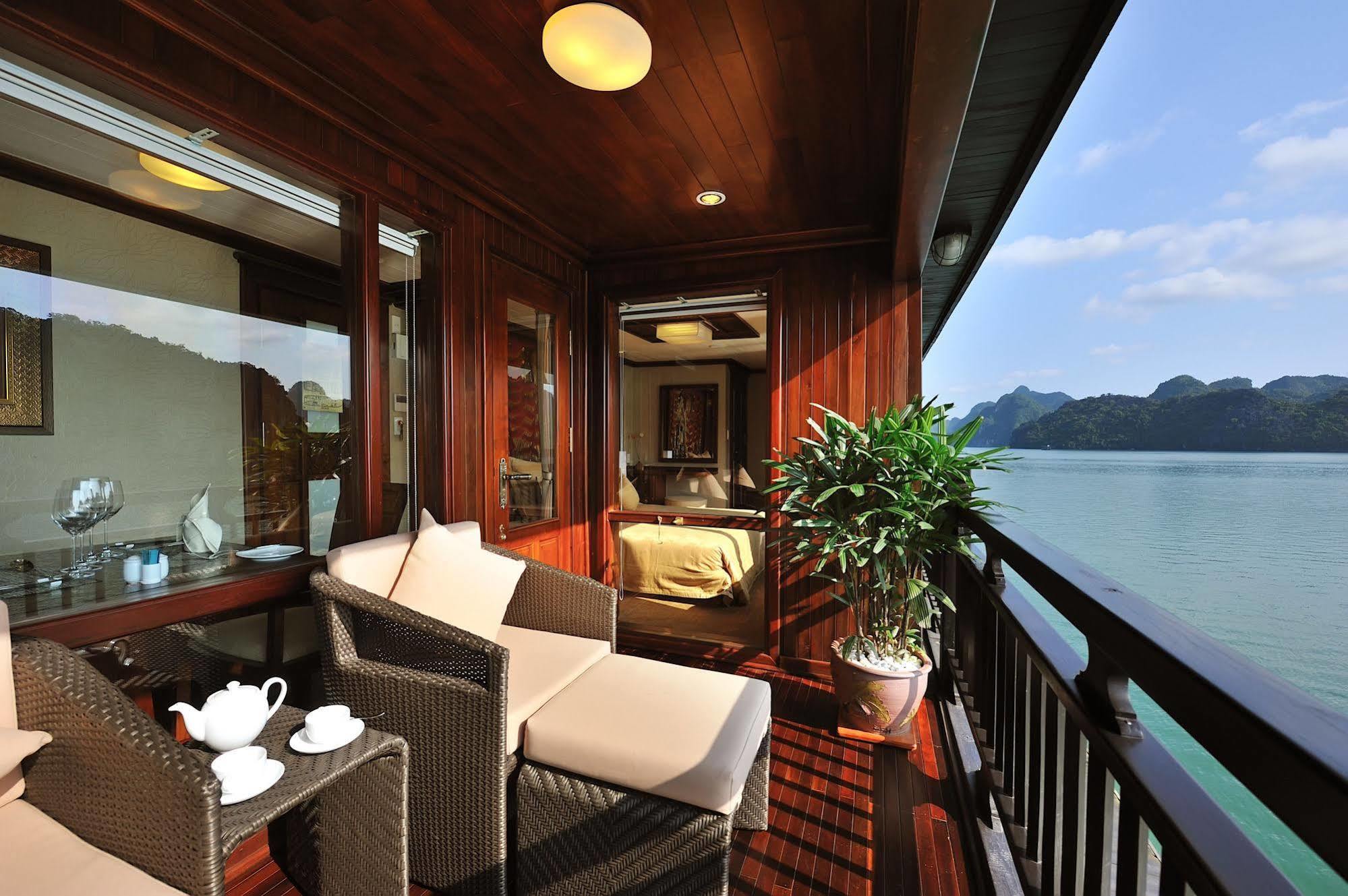Paradise Peak Cruise Ha Long Exterior photo